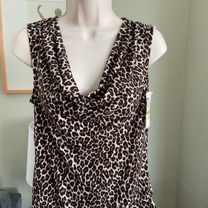 Leopard print sleeveless top